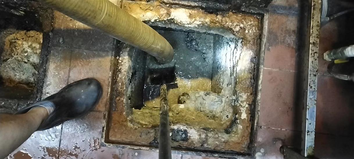 祁东污水池清理一般都有毒气，怎么预防中毒呢？
